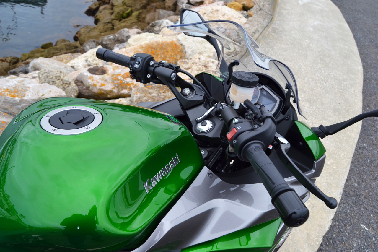 Ensaio Kawasaki Z1000 SX de 2018 – Desportiva ou Turística ? A decisão é sua.