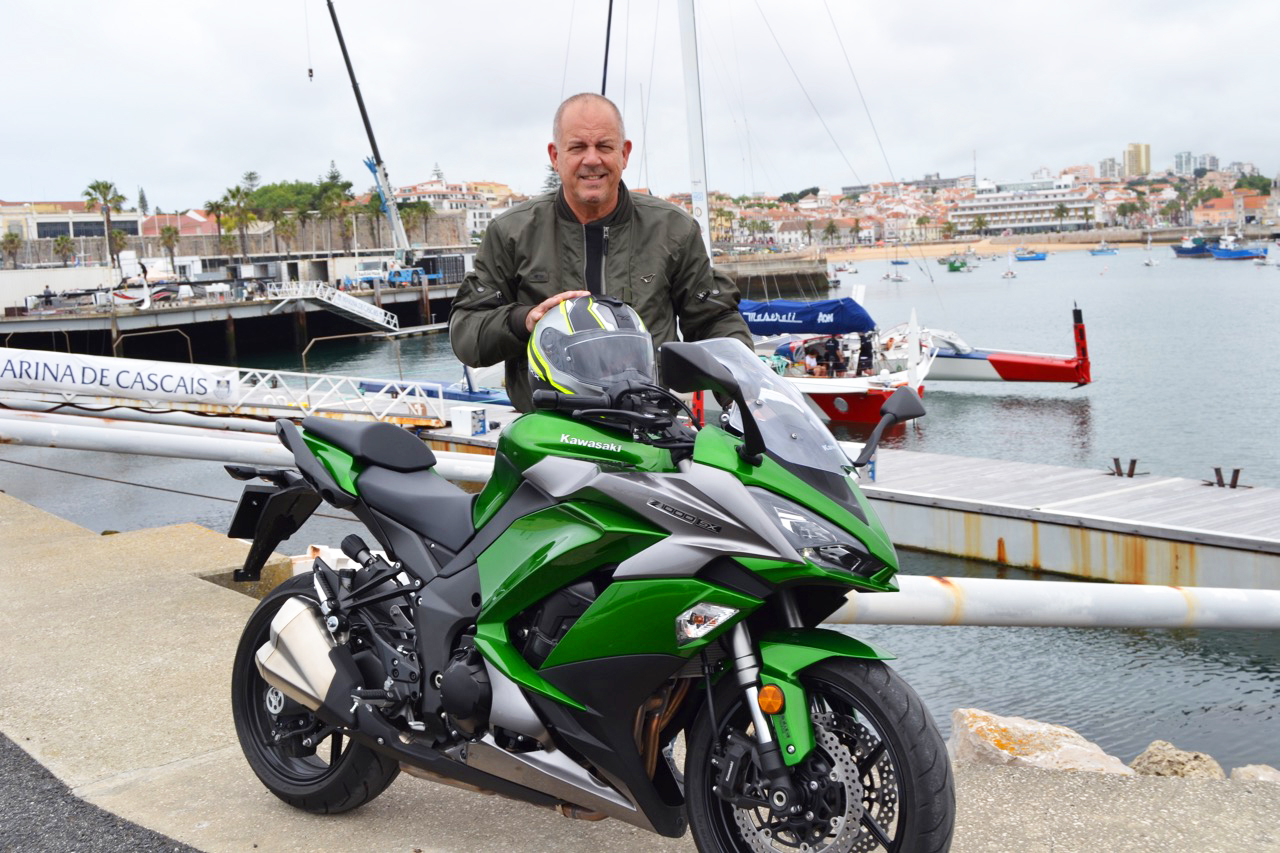 Ensaio Kawasaki Z1000 SX de 2018 – Desportiva ou Turística ? A decisão é sua.