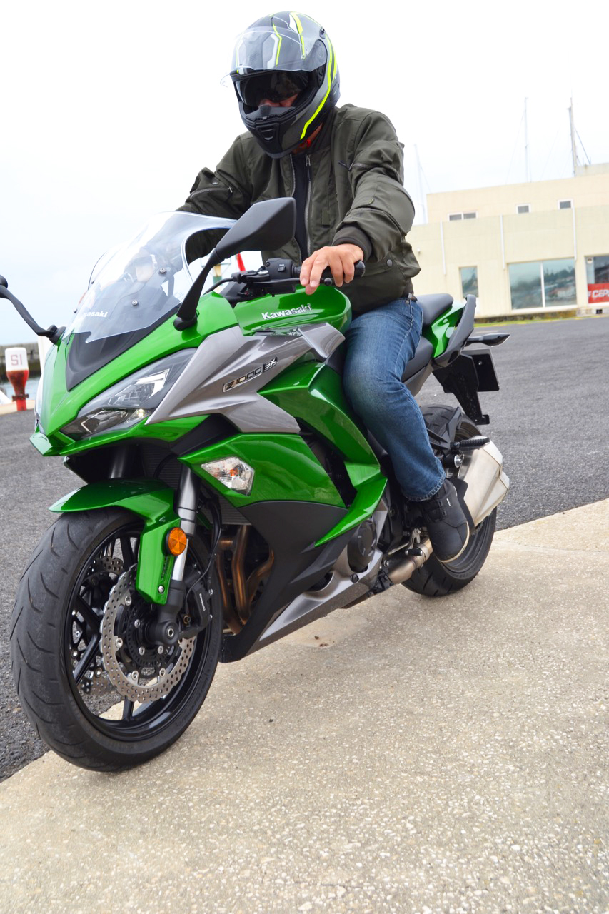 Ensaio Kawasaki Z1000 SX de 2018 – Desportiva ou Turística ? A decisão é sua.