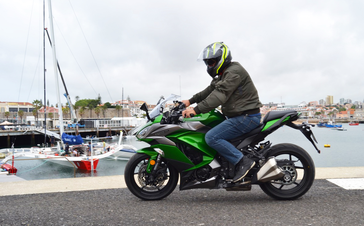 Ensaio Kawasaki Z1000 SX de 2018 – Desportiva ou Turística ? A decisão é sua.