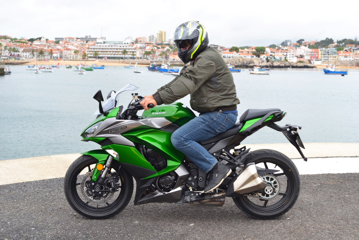 Ensaio Kawasaki Z1000 SX de 2018 – Desportiva ou Turística ? A decisão é sua.