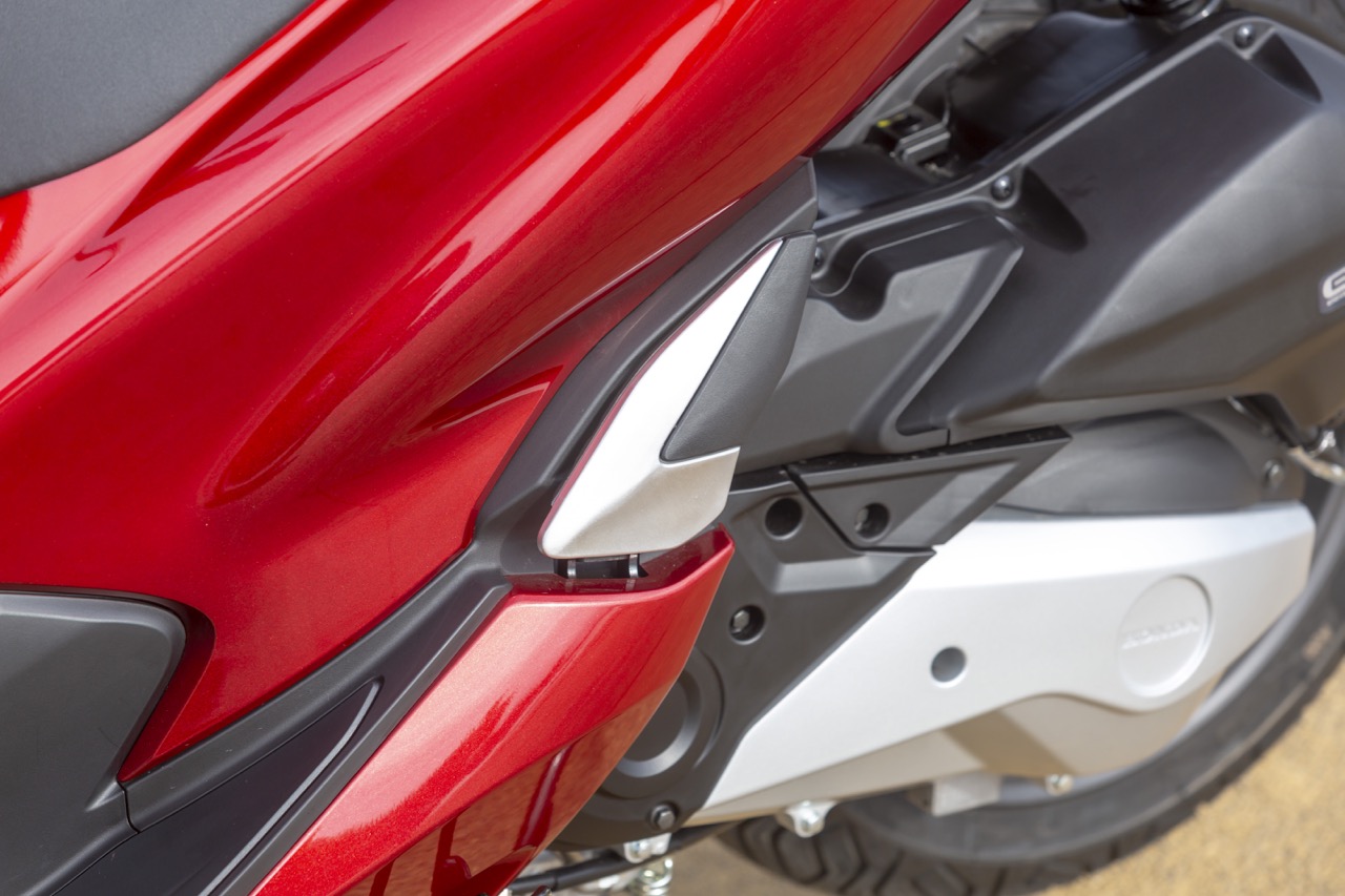 Ensaio Honda PCX 125 de 2018 – Renovar para Liderar