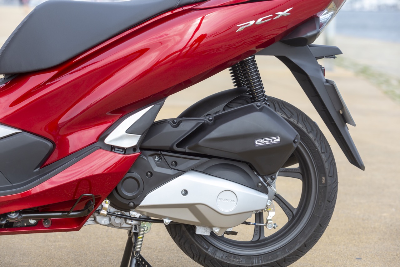 Ensaio Honda PCX 125 de 2018 – Renovar para Liderar