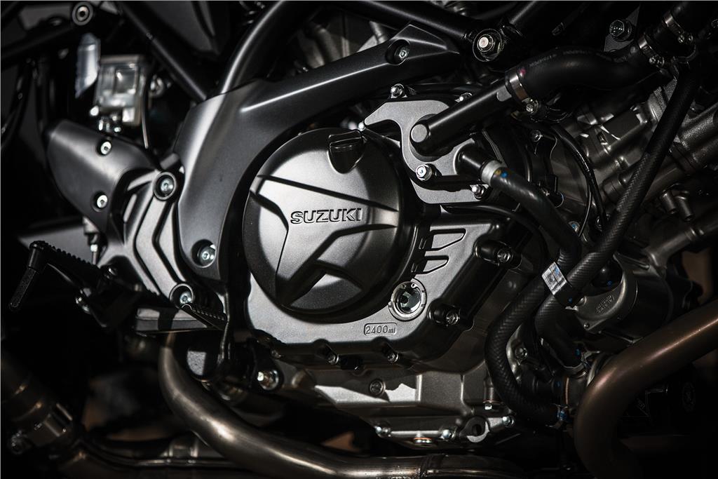 Ensaio Suzuki SV650X 2018 – Prazer máximo de condução no estilo Café Racer