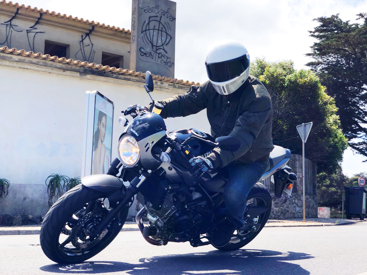 Ensaio Suzuki SV650X 2018 – Prazer máximo de condução no estilo Café Racer