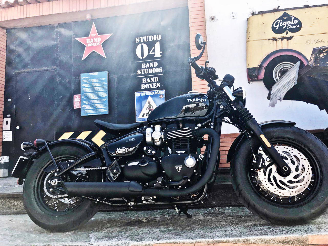 Ensaio Triumph Bobber Black – Com um “Punch” da Pesada