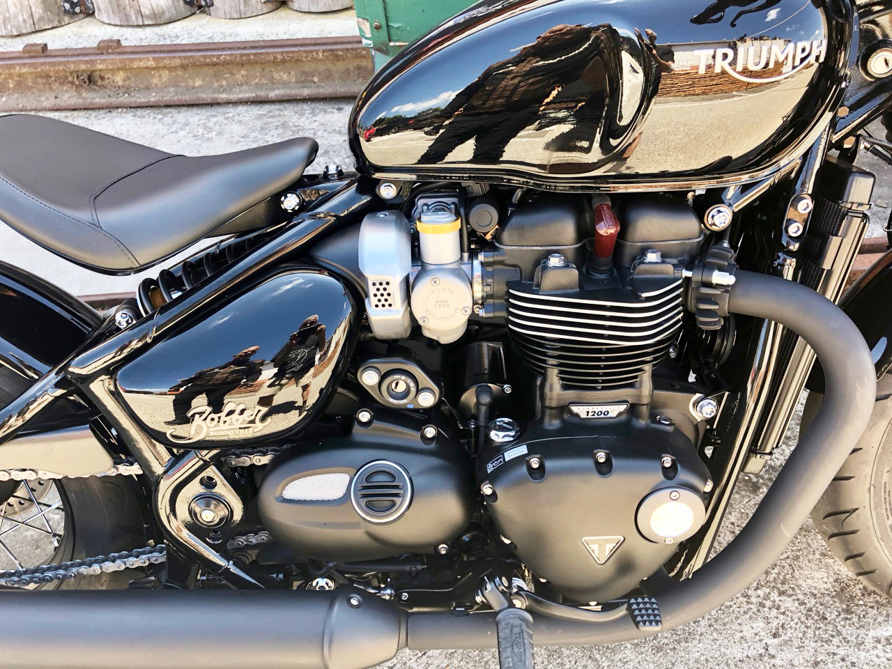 Ensaio Triumph Bobber Black – Com um “Punch” da Pesada