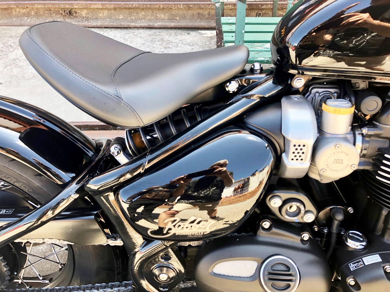Ensaio Triumph Bobber Black – Com um “Punch” da Pesada