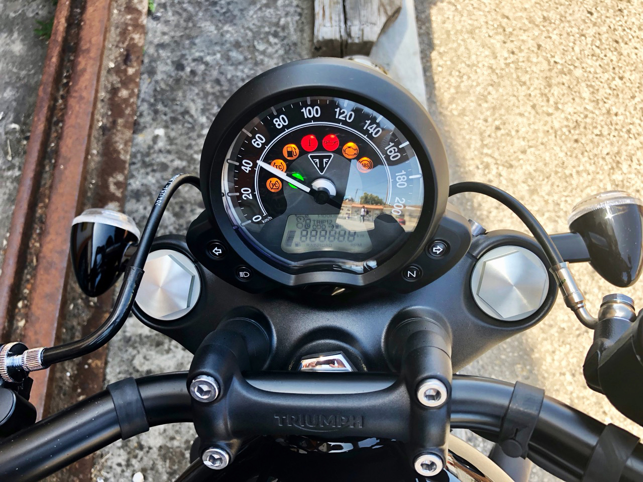 Ensaio Triumph Bobber Black – Com um “Punch” da Pesada