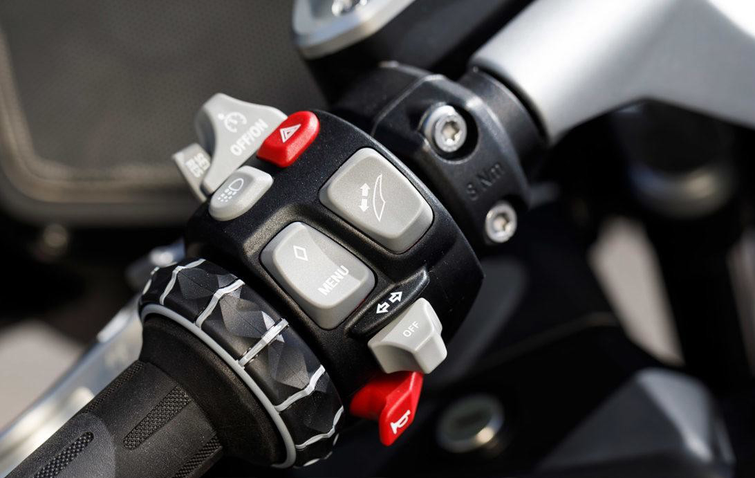 Nova BMW R 1250 RT 2019 – Cores e caracterísitcas