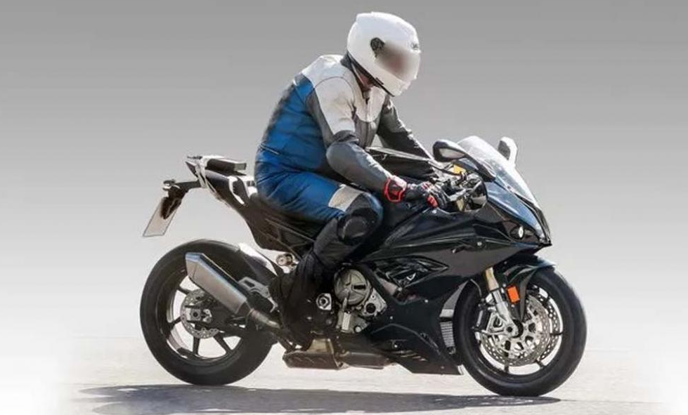 Novidades potenciais BMW 2019 a serem conhecidas no Salão Intermot em Colónia