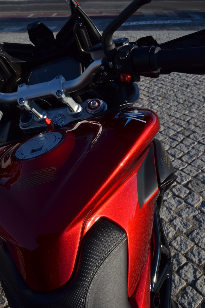 Ensaio MV Agusta Turismo Veloce Lusso 2018 – Uma Sport Turismo “di Lusso”