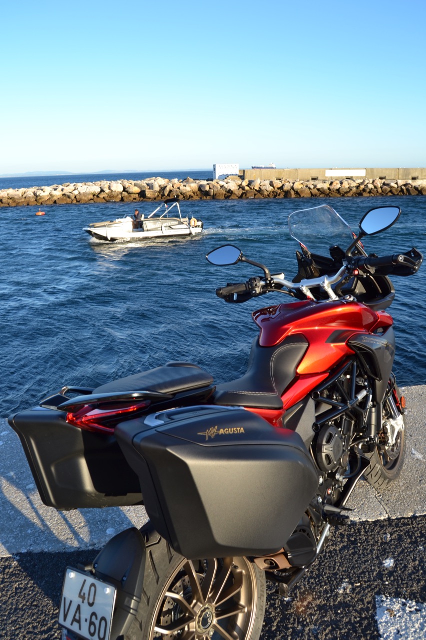 Ensaio MV Agusta Turismo Veloce Lusso 2018 – Uma Sport Turismo “di Lusso”