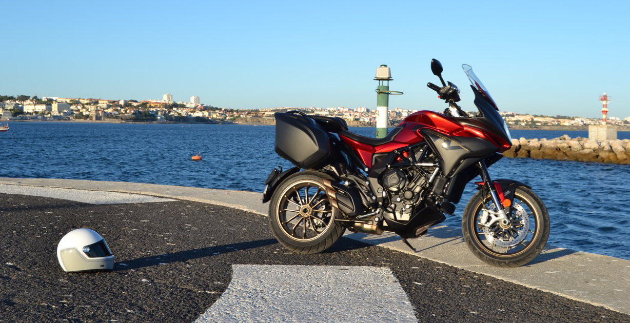 Ensaio MV Agusta Turismo Veloce Lusso 2018 – Uma Sport Turismo “di Lusso”