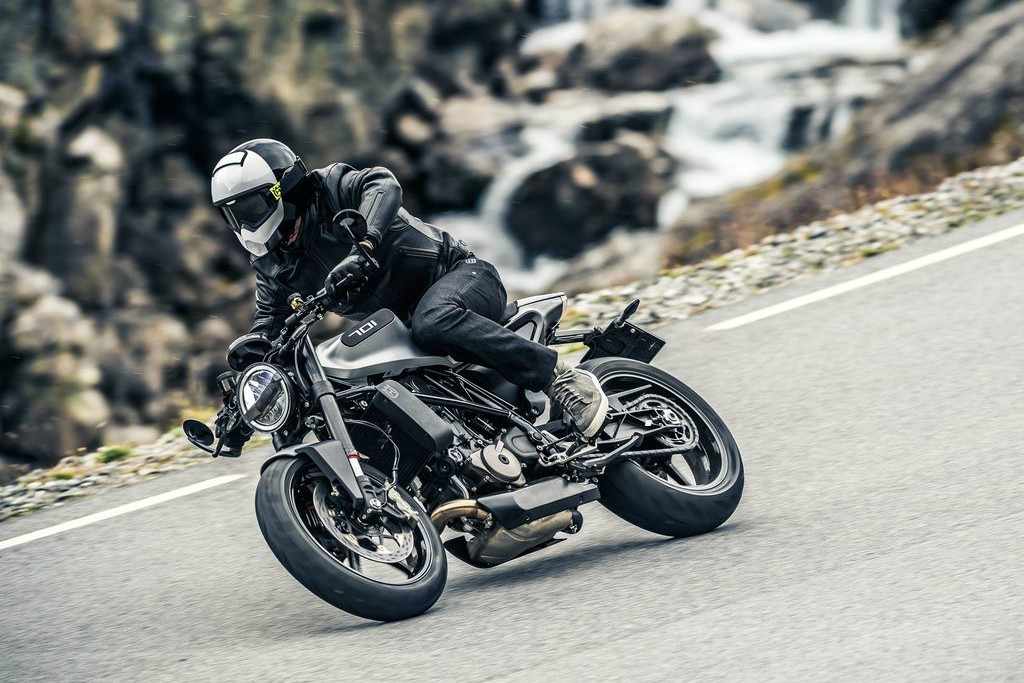 Ensaio Husqvarna Vitpilen 701 – The Flat Track is Back