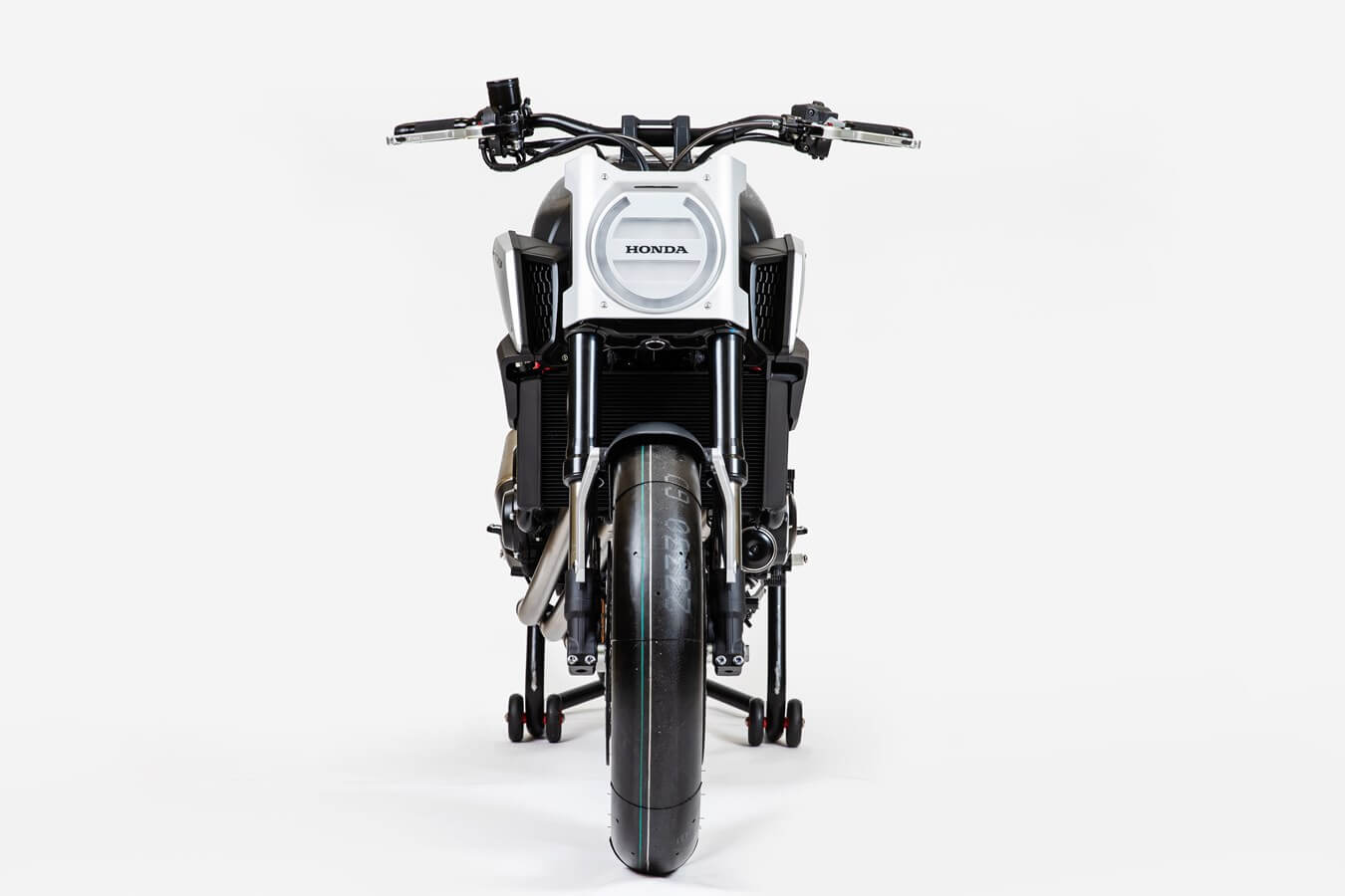 Honda CB650R – Protótipo apresentado no Salão de Paris
