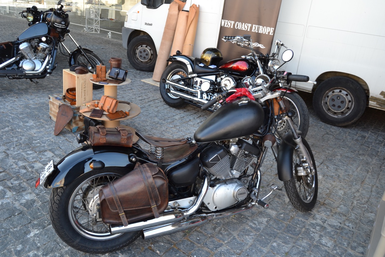 Centenas participaram no evento “Distinguished Gentleman’s Ride” e nós também.