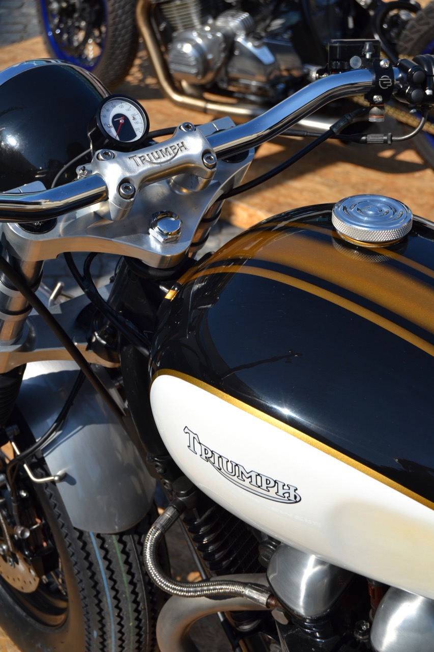 Centenas participaram no evento “Distinguished Gentleman’s Ride” e nós também.