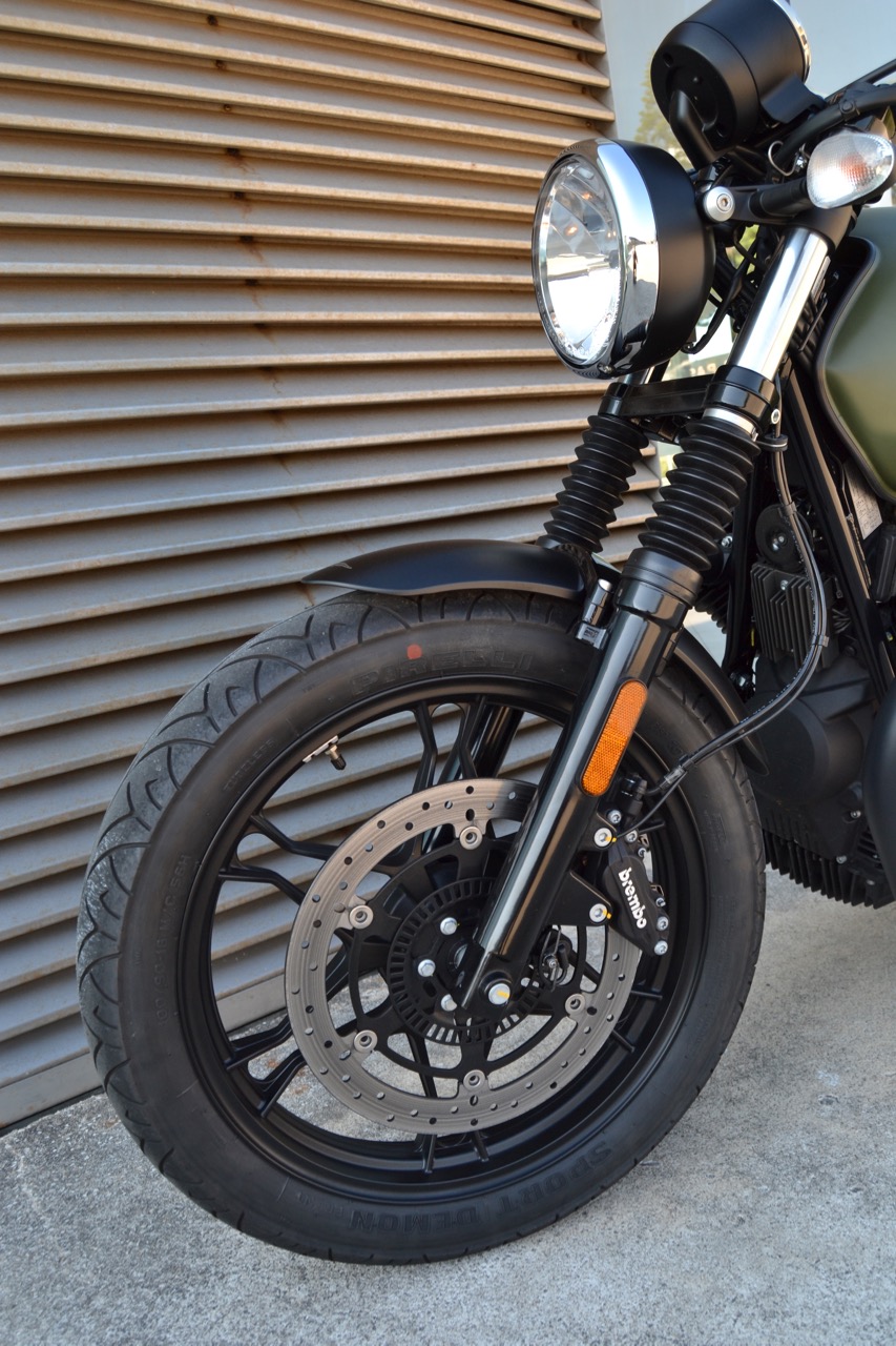 Ensaio Moto Guzzi V7 III Stone de 2018 – Estilo Clássico Intemporal