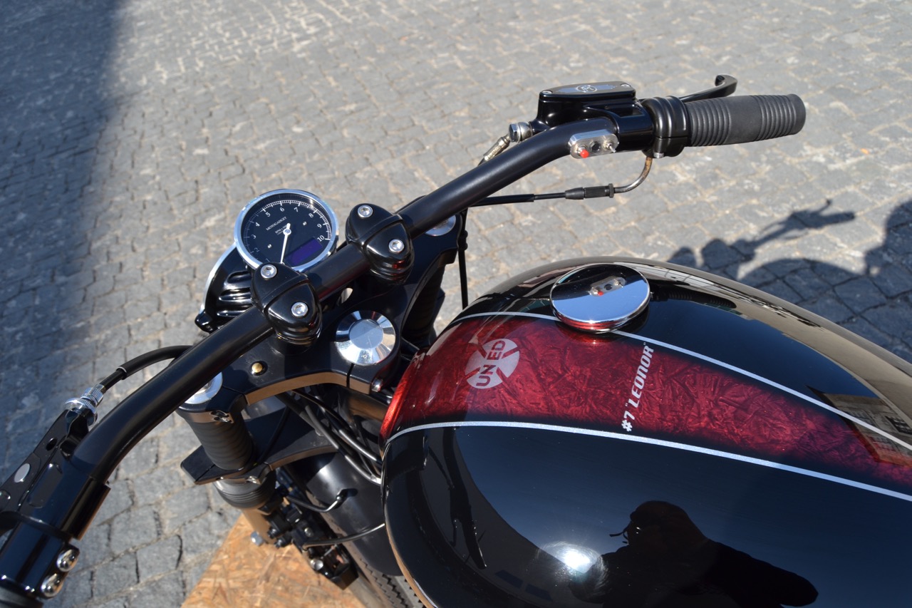 Centenas participaram no evento “Distinguished Gentleman’s Ride” e nós também.
