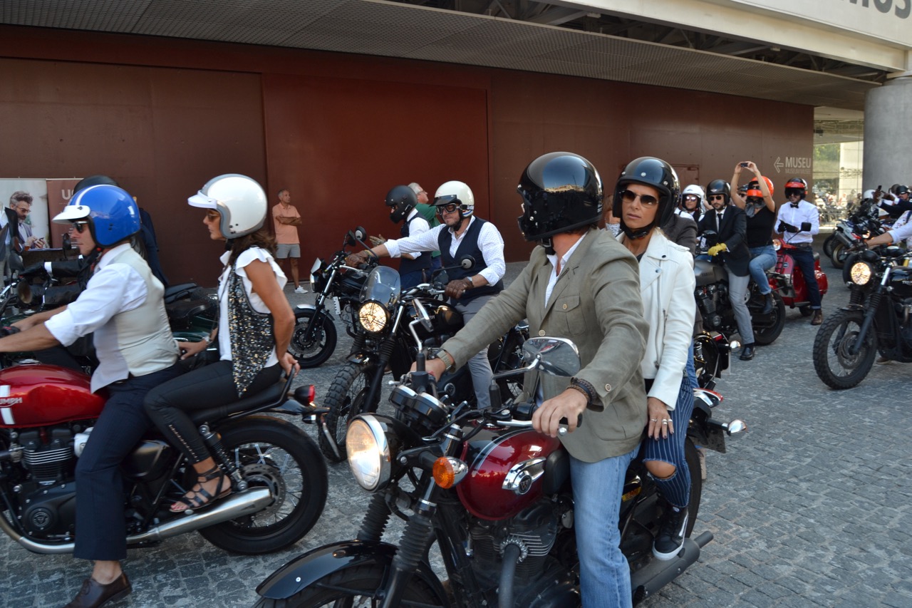 Centenas participaram no evento “Distinguished Gentleman’s Ride” e nós também.