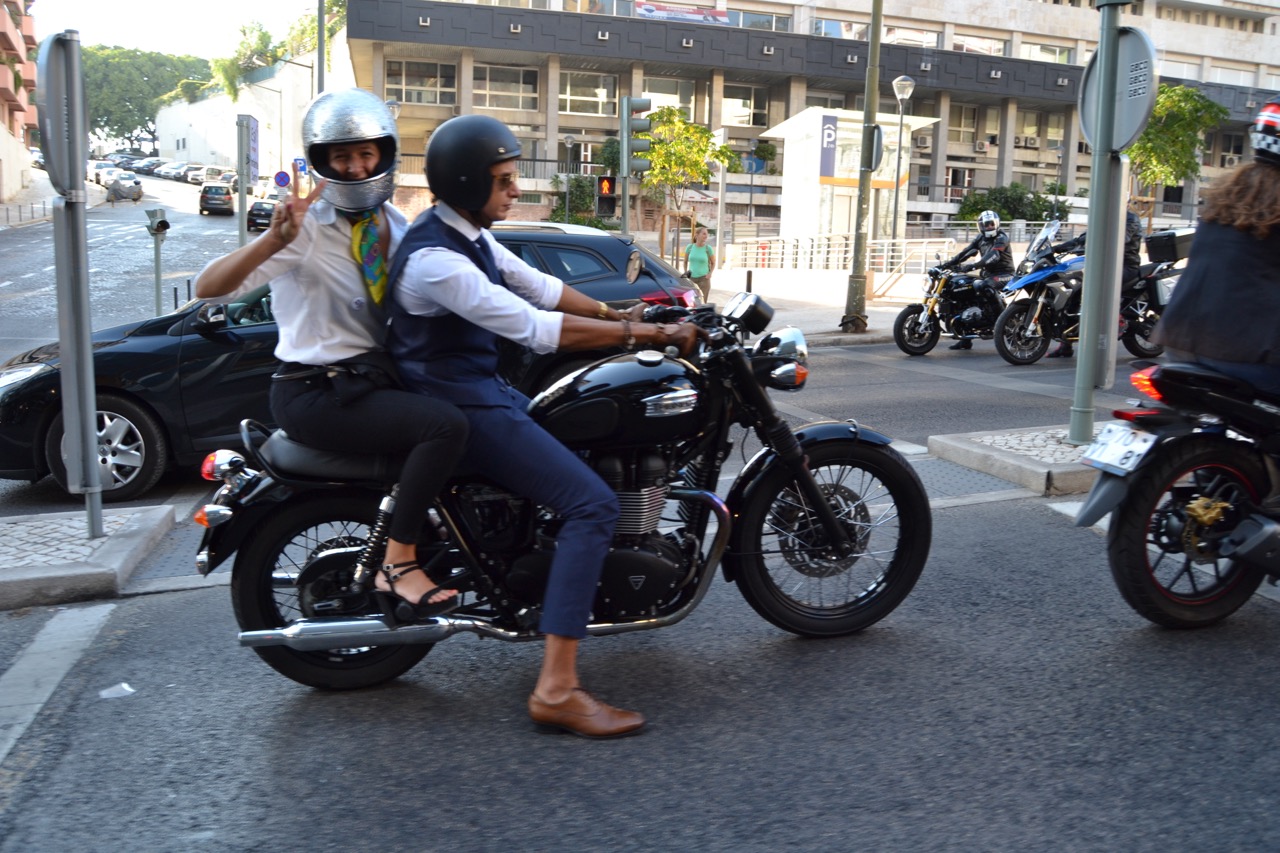 Centenas participaram no evento “Distinguished Gentleman’s Ride” e nós também.