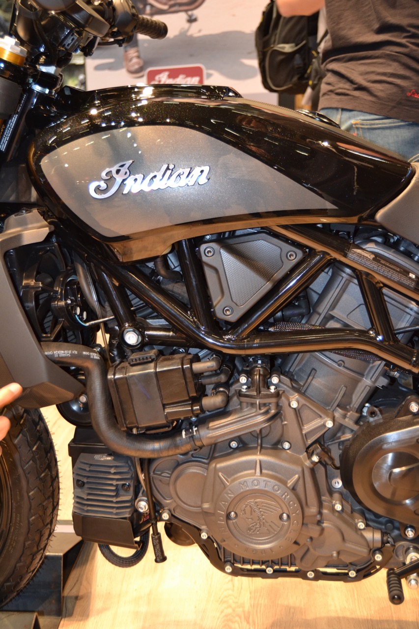 Apresentadas na Intermot as novas Indian FTR 1200 e Indian FTR 1200 S