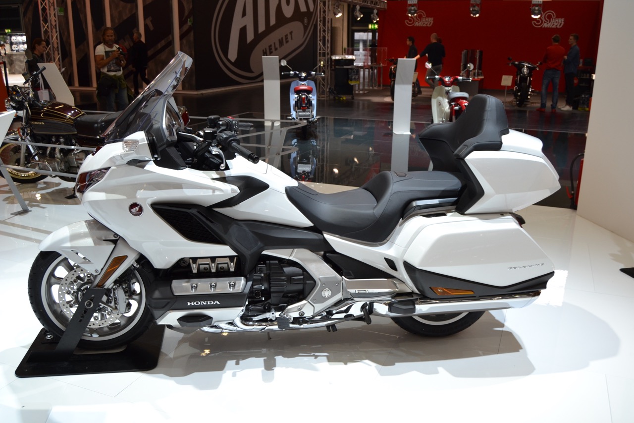 Honda Africa Twin com novas cores para 2019 – Apresentadas na Intermot