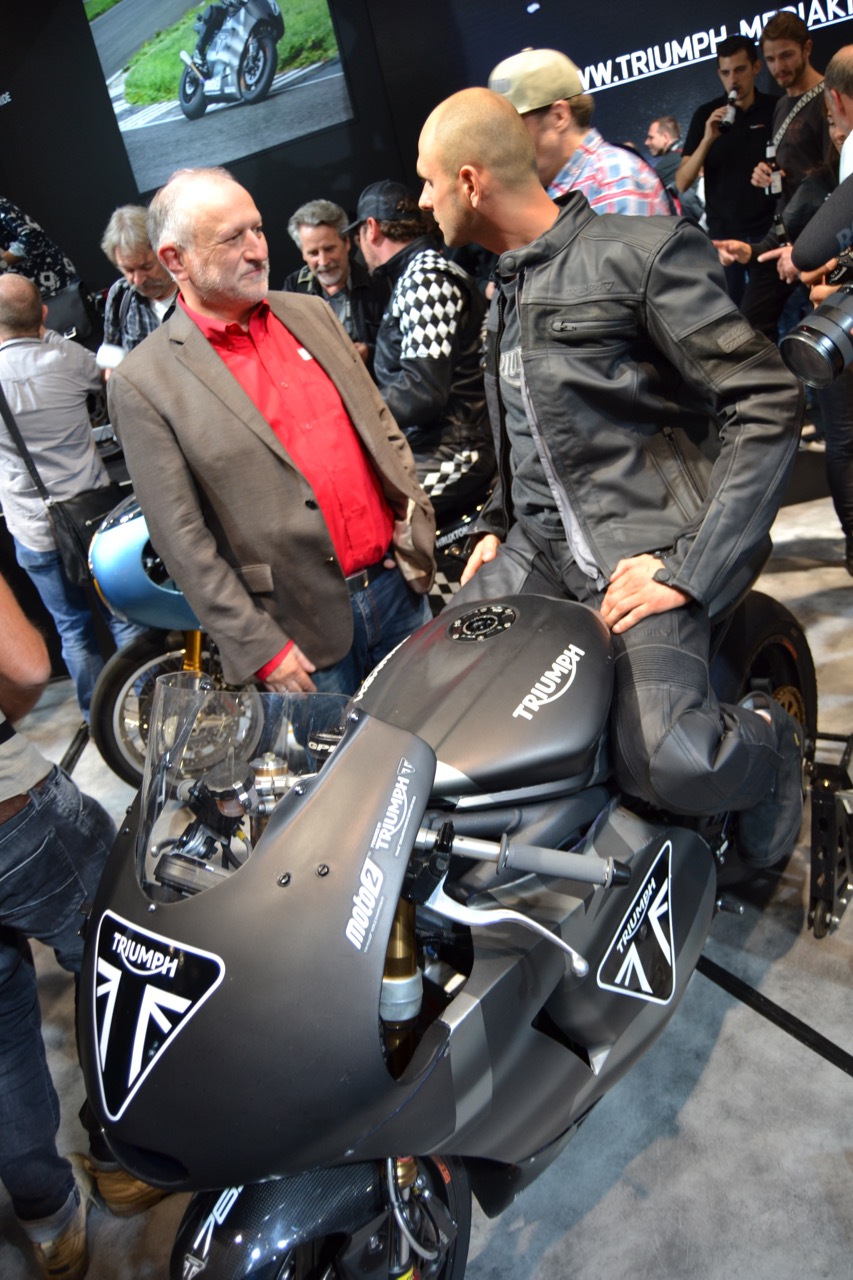 Triumph apresentou hoje na Intermot a nova geração das Triumph Street Twin e Street Scrambler 2019