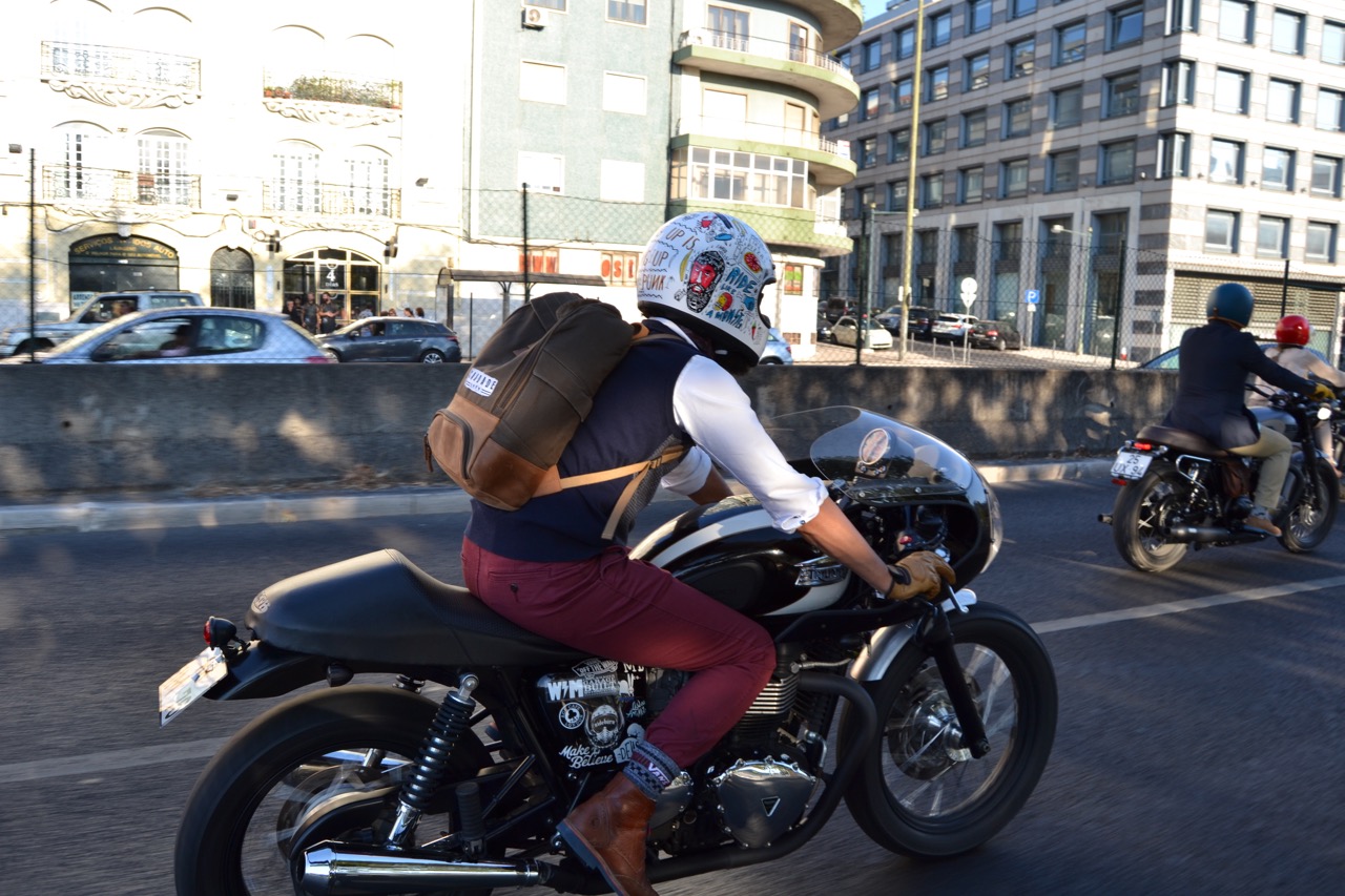 Centenas participaram no evento “Distinguished Gentleman’s Ride” e nós também.