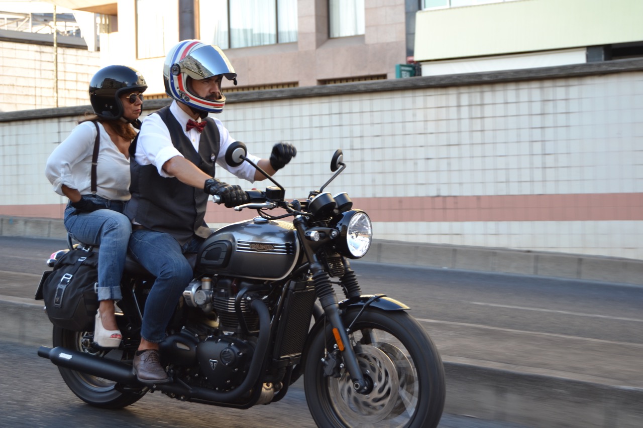 Centenas participaram no evento “Distinguished Gentleman’s Ride” e nós também.