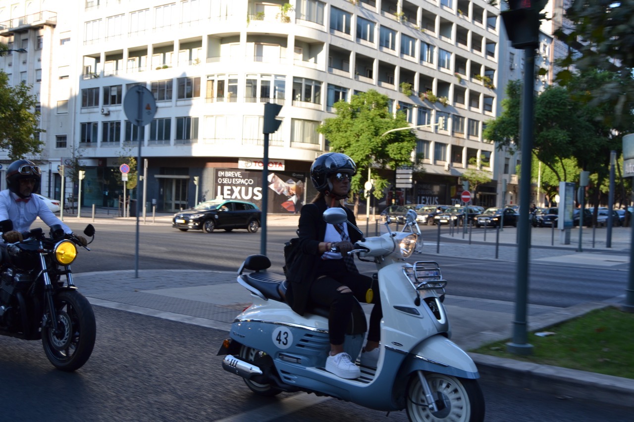Ensaio Peugeot Django 125 – Estilo vintage “chique” em mobilidade urbana