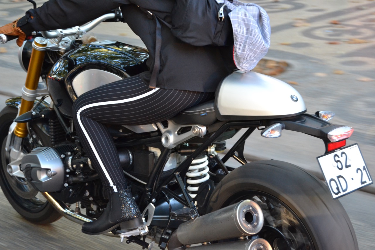 Centenas participaram no evento “Distinguished Gentleman’s Ride” e nós também.