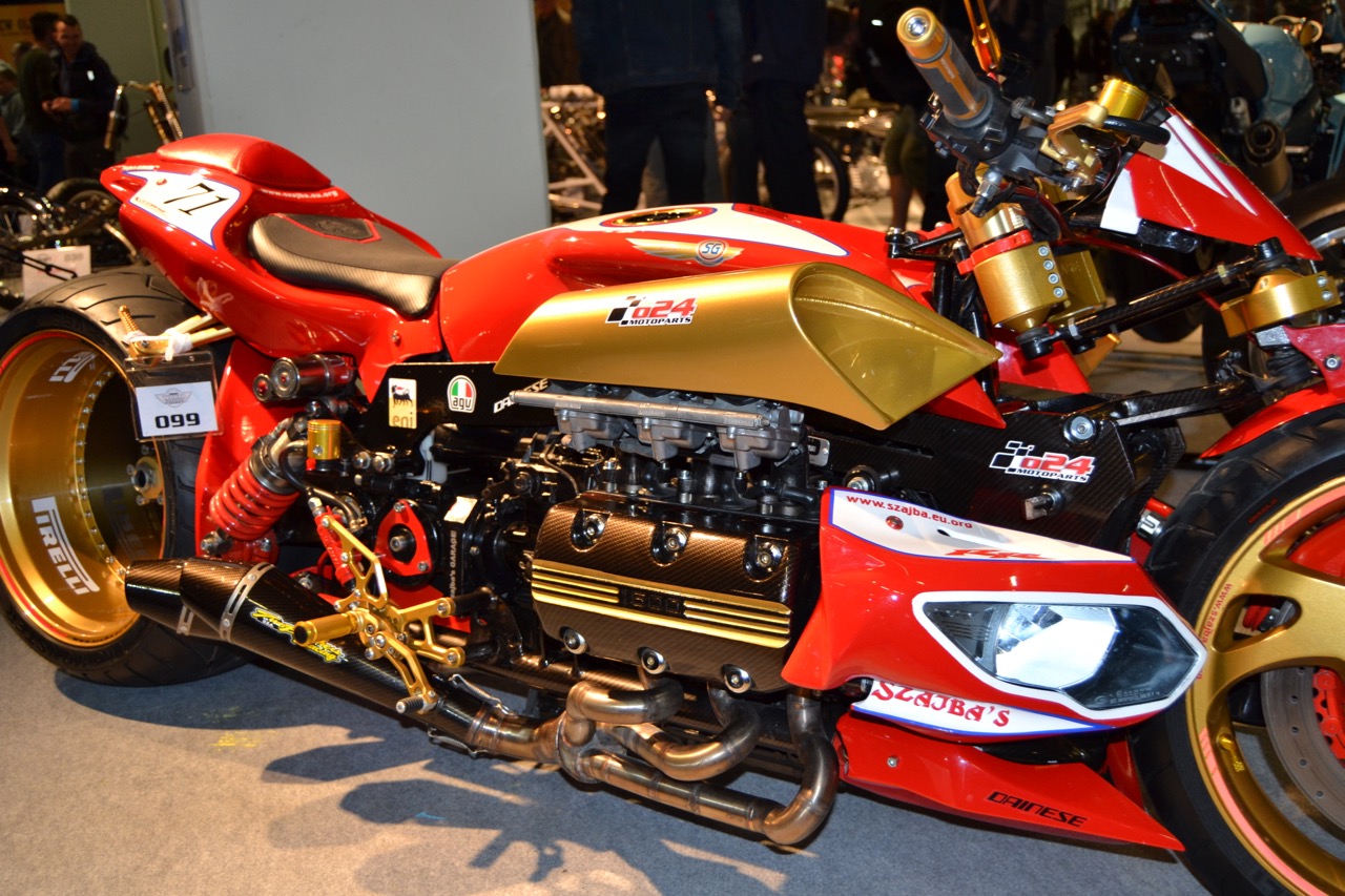 INTERMOT Pavilhão 10 – A “customização” alemã não tem limites ( parte 1 )