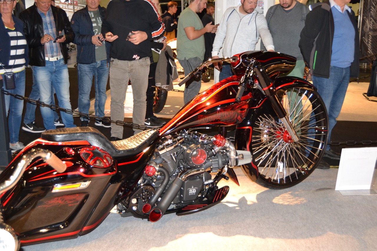 Intermot Pavilhão 10 – a “Customização” alemã não tem limites ( parte 2 )