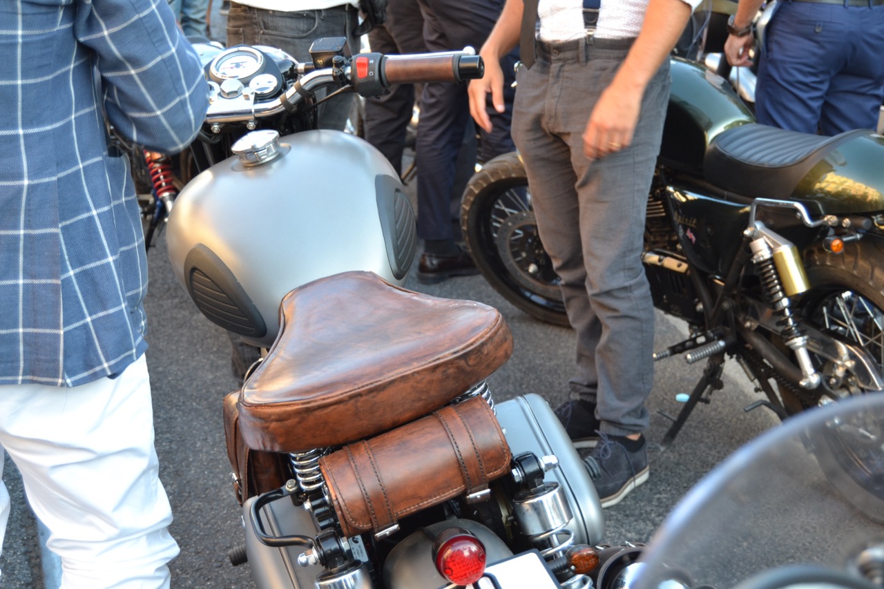 Centenas participaram no evento “Distinguished Gentleman’s Ride” e nós também.