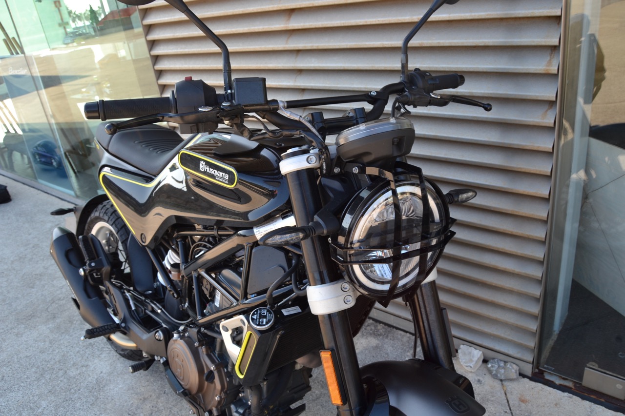 Ensaio Husqvarna Svartpilen 401 – Especialista em Urban OffRoad