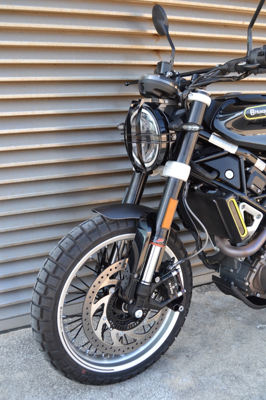 Ensaio Husqvarna Svartpilen 401 – Especialista em Urban OffRoad