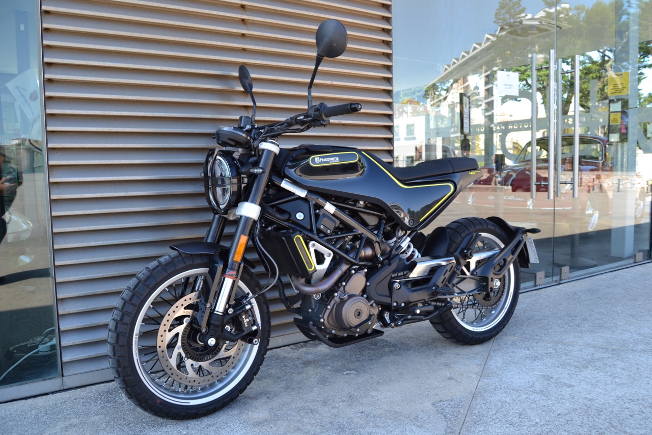 Ensaio Husqvarna Svartpilen 401 – Especialista em Urban OffRoad