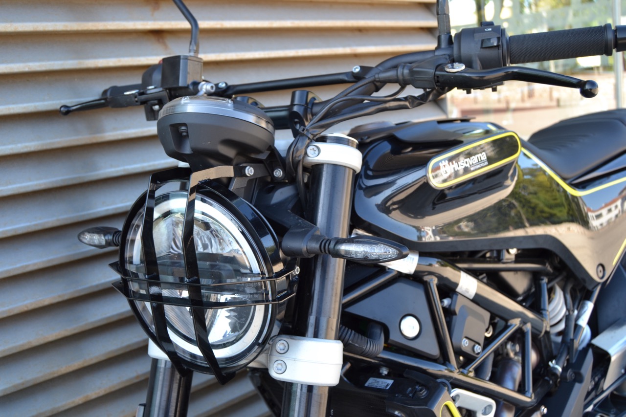 Ensaio Husqvarna Svartpilen 401 – Especialista em Urban OffRoad