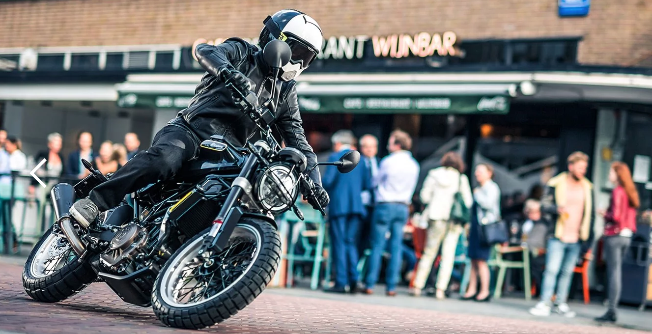 Ensaio Husqvarna Svartpilen 401 – Especialista em Urban OffRoad
