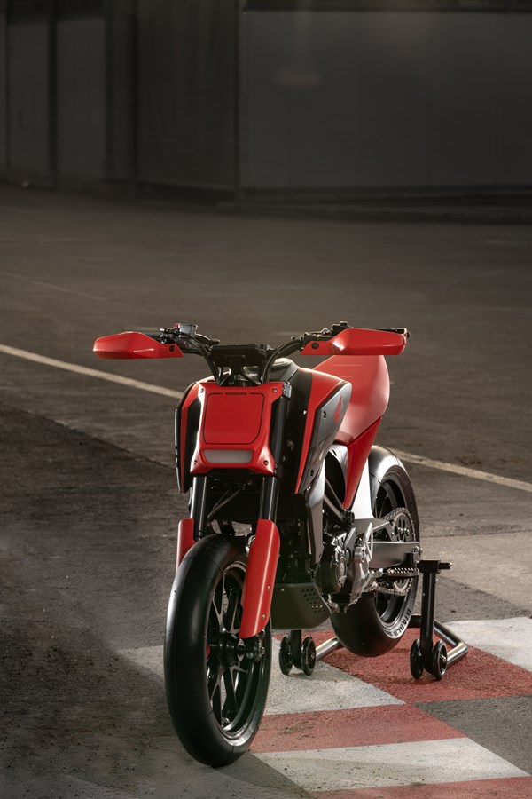 EICMA Milão : Honda surpreende com dois protótipos futuristas de 125cc