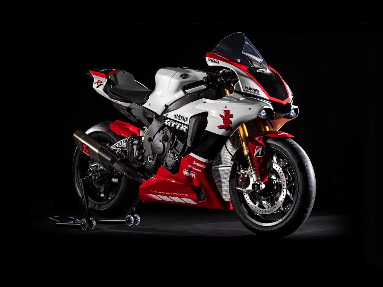 EICMA Milão: A Yamaha celebra o 20.º aniversário da R1 com uma YZF-R1 de especificação GYTR com participação nas 8 horas de Suzuka