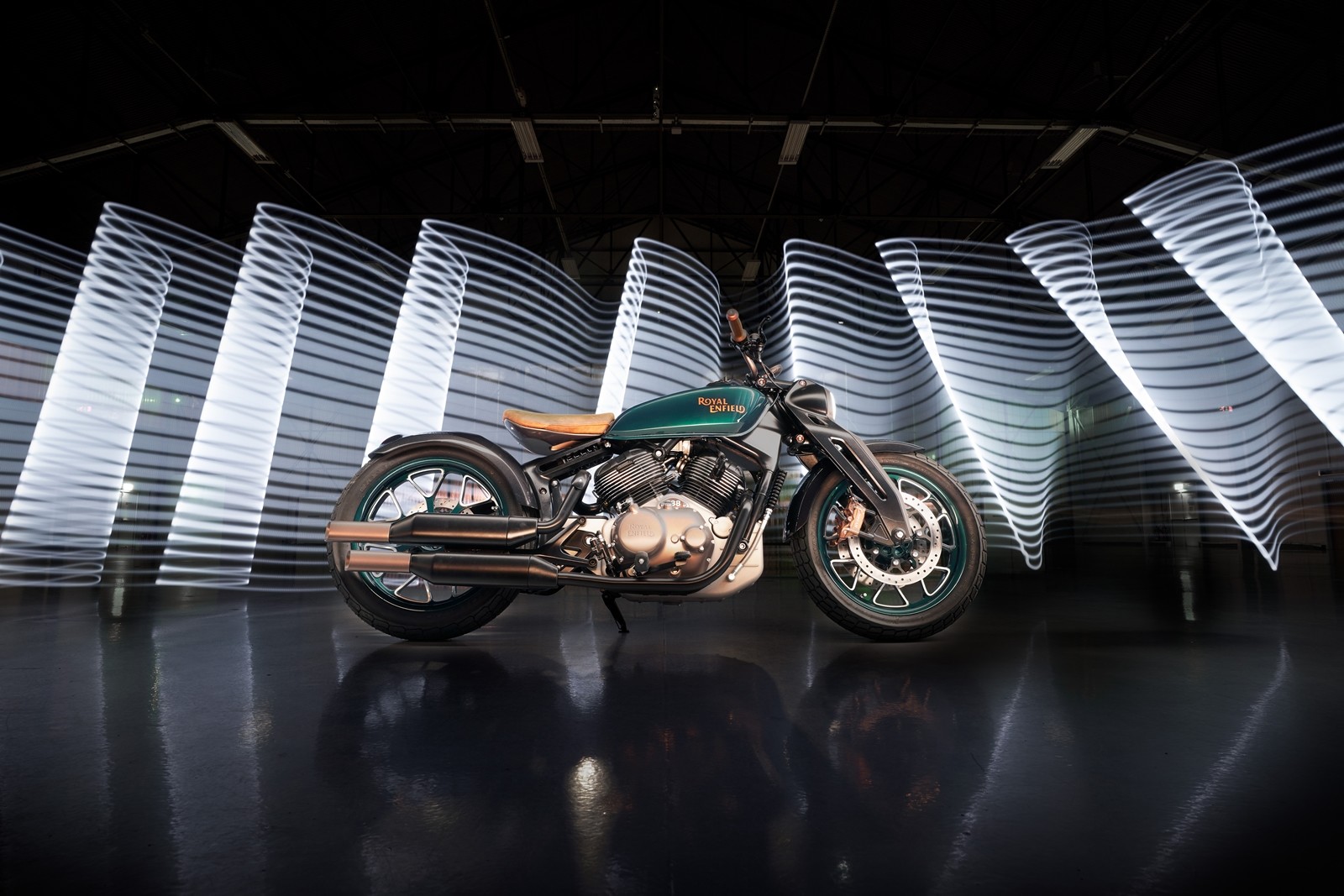 EICMA Milão: Royal Enfield Concept KX – Do design à realidade em apenas 6 meses
