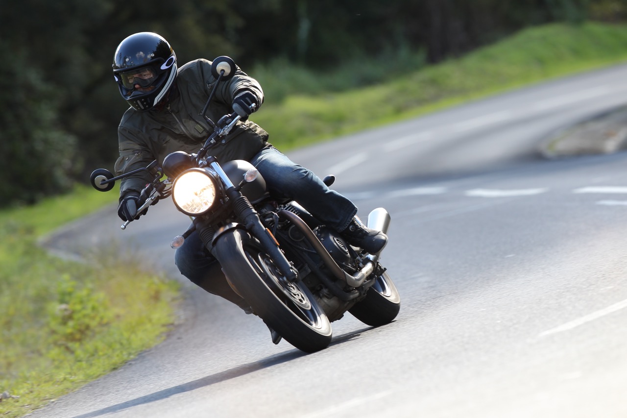 Ensaio Triumph Street Twin 2019 – Clássica Contemporânea