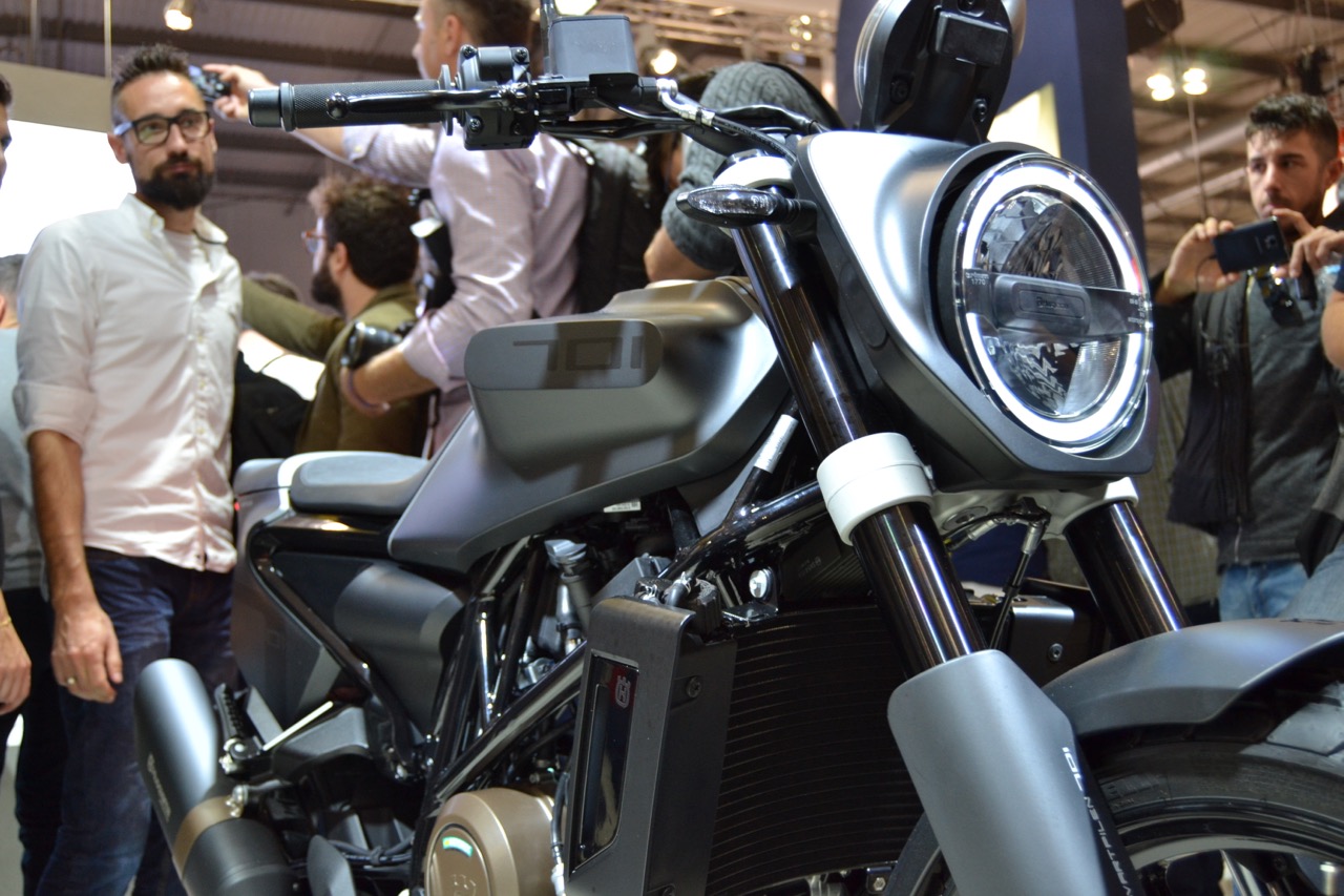 HUSQVARNA SVARTPILEN 701 – Evolução da “Espécie”