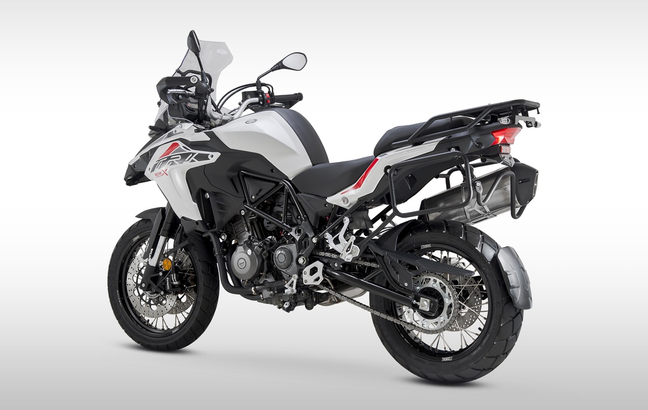 ENSAIO BENELLI TRK 502 X – AVENTURAS ACESSÍVEIS