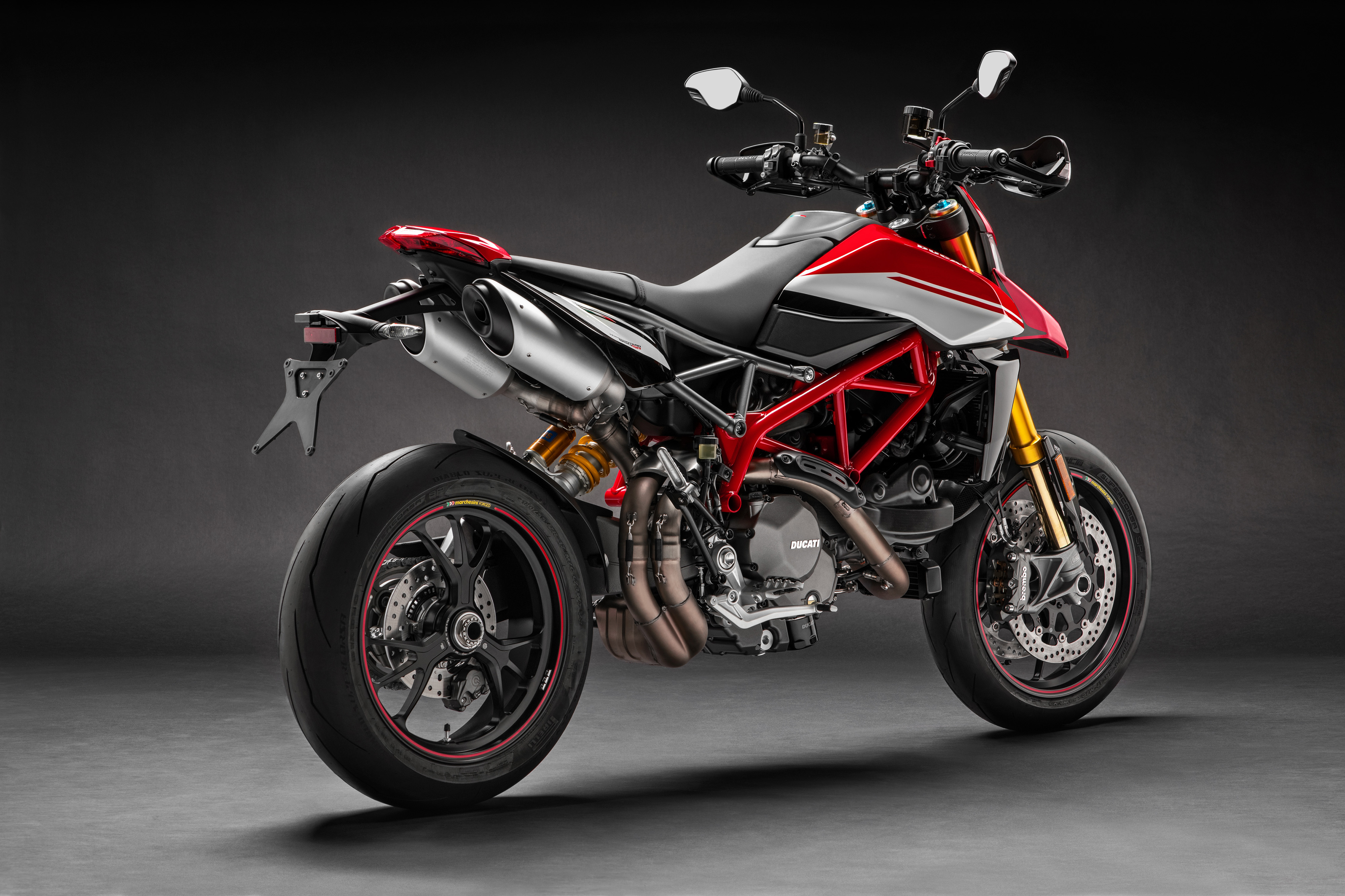 DUCATI Hypermotard 950 e Hypermotard 950 SP de 2019 – Serious Fun