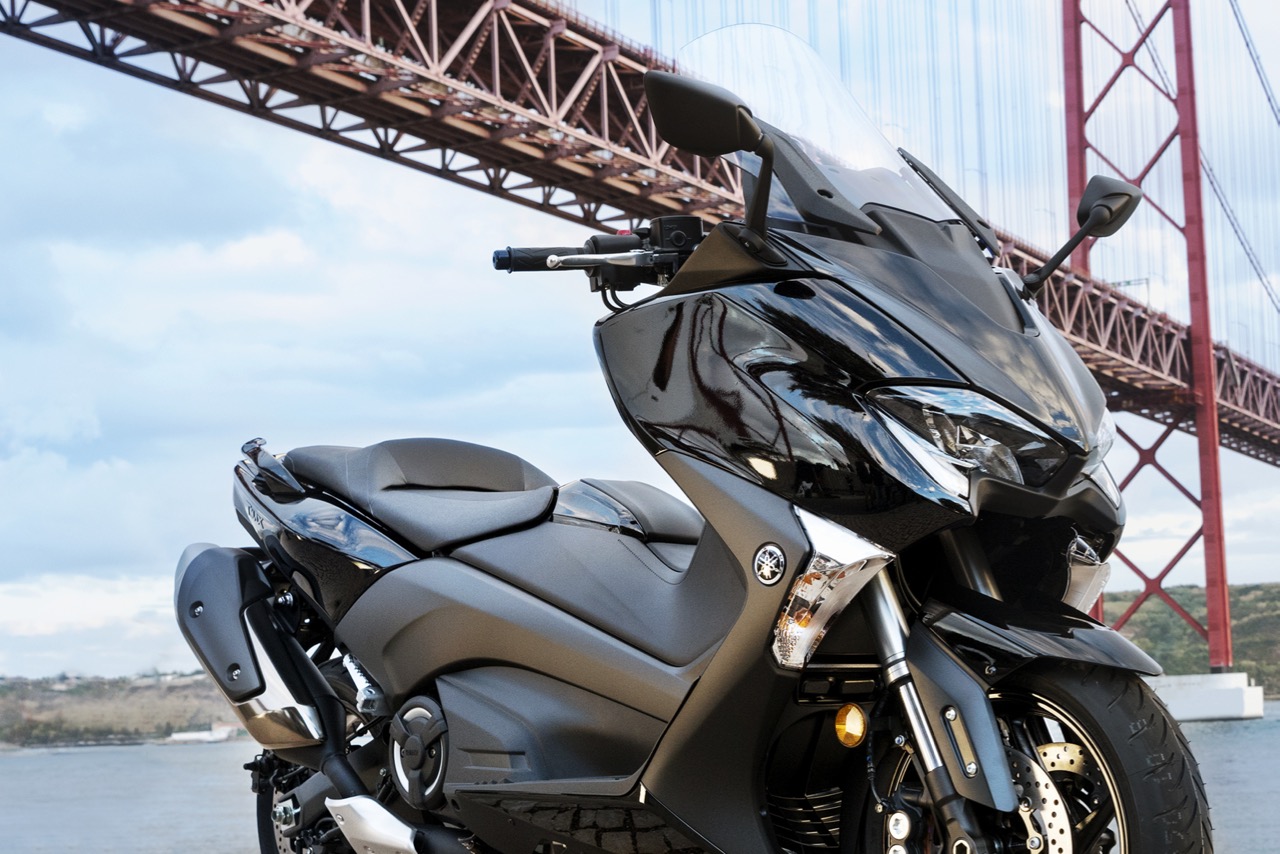 Ensaio YAMAHA TMAX 530 Versão DX 2018 – A difícil tarefa de liderar