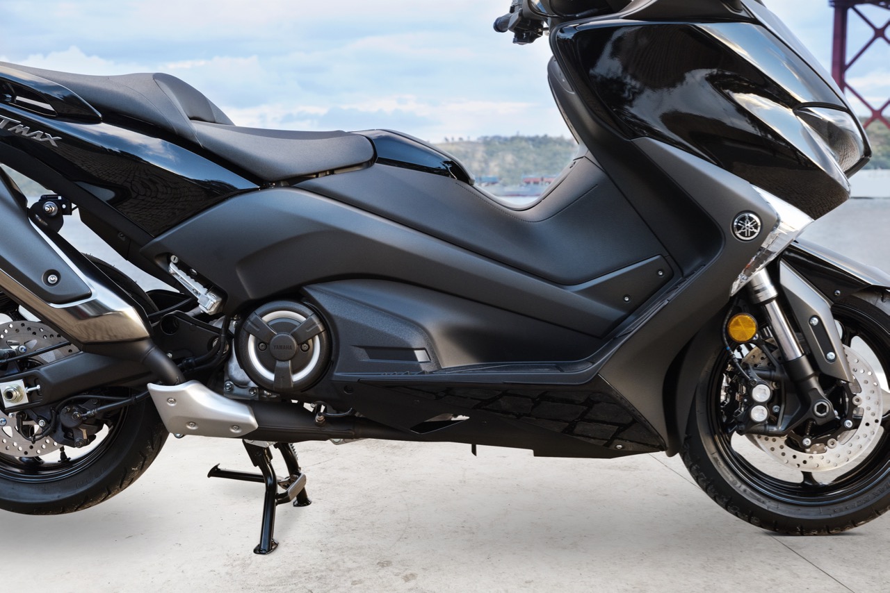 Ensaio YAMAHA TMAX 530 Versão DX 2018 – A difícil tarefa de liderar